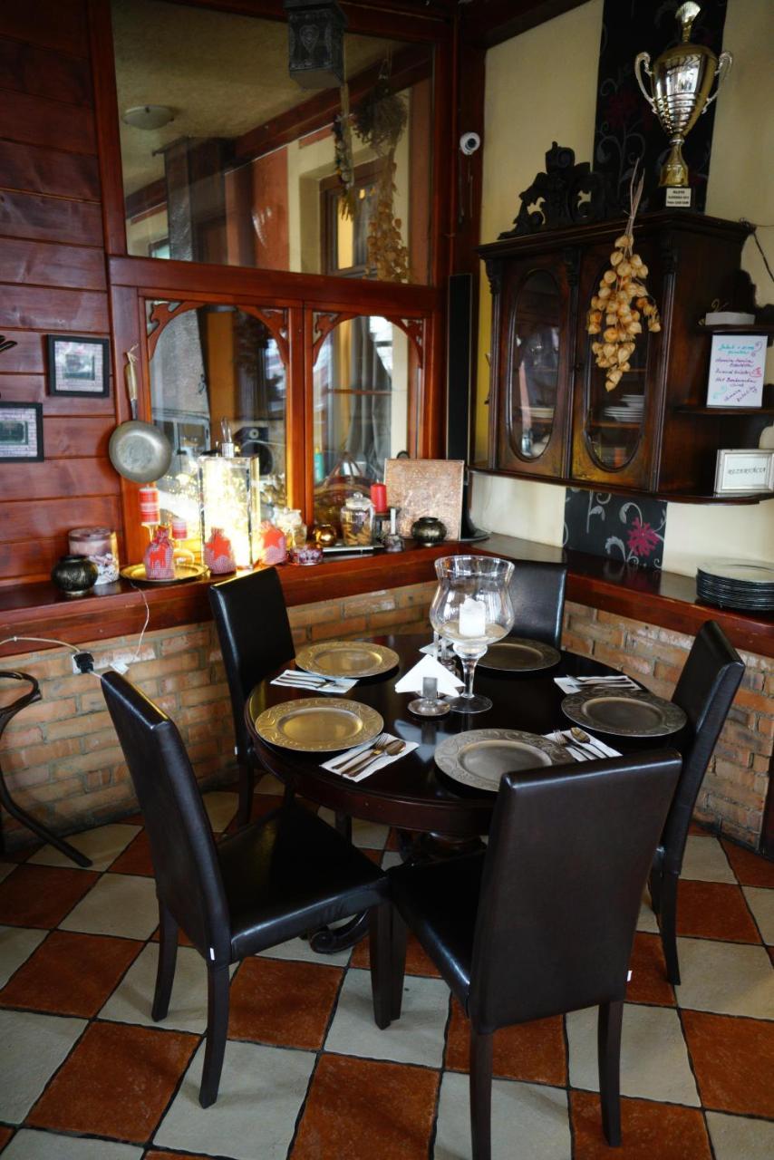 Penzion Restaurant Jakub Πόπραντ Εξωτερικό φωτογραφία